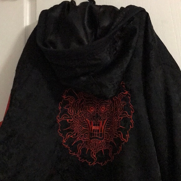 Oversized Hoodie - Picture 4 of 6